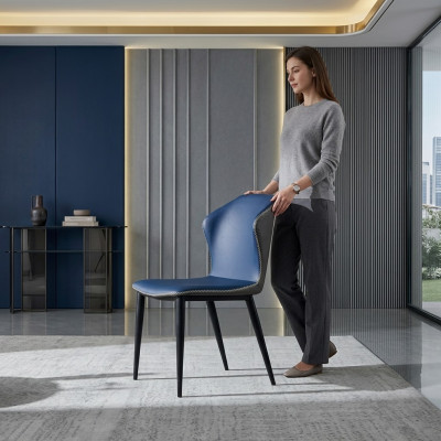 Zwarte-blauwe eetkamerstoel met houten poten Stijlvolle kunstleren stoelen Stoel