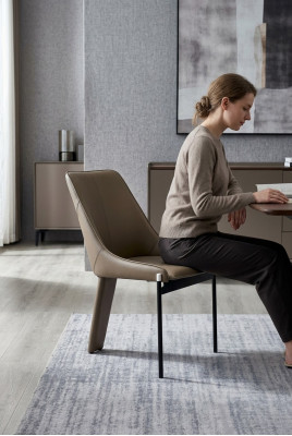 Bruine kunstleren stoel Moderne eenzitter Gestoffeerde stoelen Houten frame