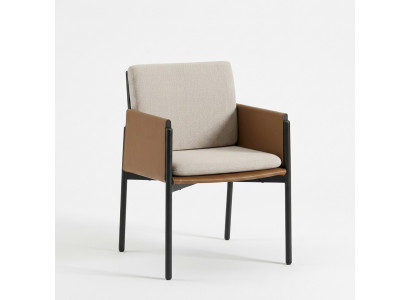 Crèmekleurige armleuningstoel ontwerper stoelen gestoffeerd meubilair moderne meubelen