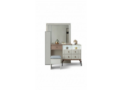Witte kaptafel van glas met spiegel, luxueuze poef, moderne meubels.