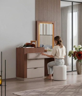 Beige-bruine slaapkamer ladekast met design kaptafel met spiegel 2-delig.