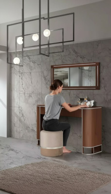 Ontwerper Complete kaptafel + Spiegel Moderne Meubelen Nieuwe Set 2-delig.