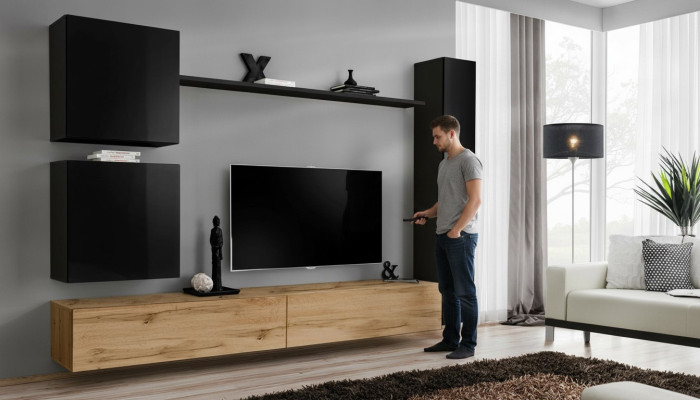 Woonkamer luxe inrichting woonwand zwart wandkast houten meubilair stijl ontwerp