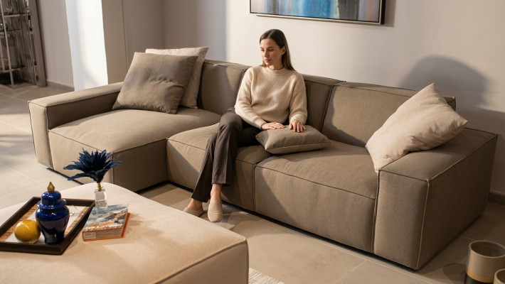 Ontwerp hoekbank L-vorm woonkamer meubels luxe modern inrichting nieuw bankstel.
