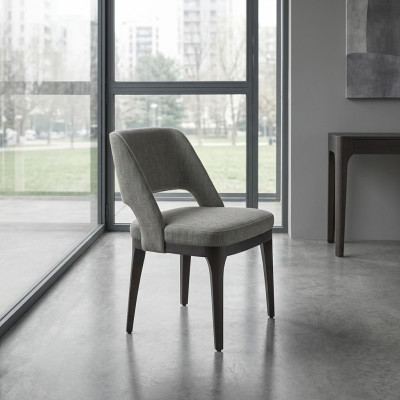 Grijze stoel Luxe designmeubels Eetkamer Gestoffeerde zitting Modern inrichting