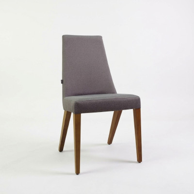 Grijze stoel luxe inrichting moderne eetkamer houten stoel ontwerp nieuw