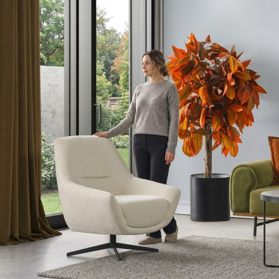 Luxe fauteuil beige draaibaar woonkamer stijl bekleding textiel lounge club