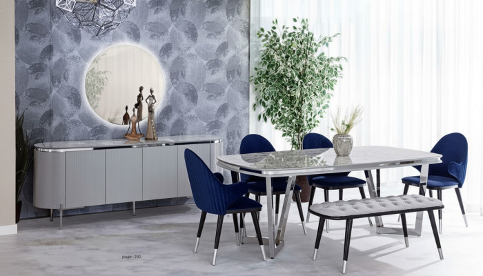 Eetkamerset bestaat uit eettafel 4 stoelen spiegel dressoir bank 8-delig