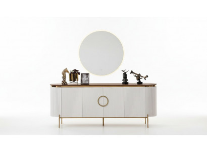 Eetkamer set bestaat uit dressoir en spiegel beige met goud elementen.