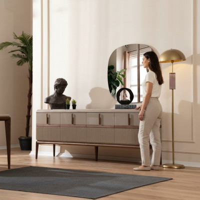 Beige eetkamer meubels Luxe houten dressoir met 4 deuren, glazen spiegel, 2-delige set