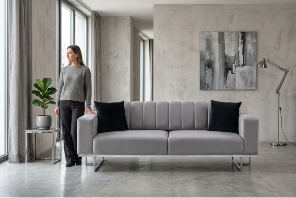 Lichtgrijze gestoffeerde driezits luxe bankstellen Stijlvolle banken voor de woonkamer