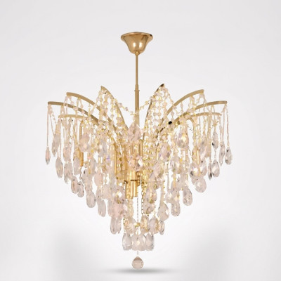 Elegante kristallen kroonluchter voor exclusieve inrichting van de woonruimteverlichting.