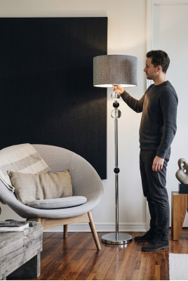 Staande lamp grijs Staande lampen om te lezen Staand licht Stijl modern