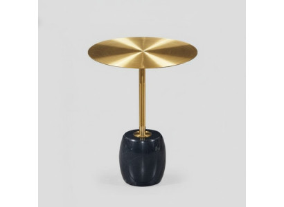 Gouden-zwarte salontafel, ontwerper woonkamer, stijlvolle bijzettafels.