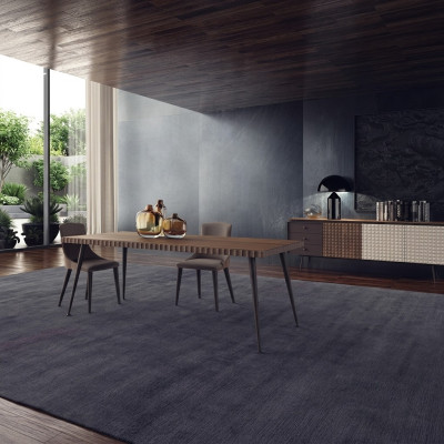 Volledige inrichting eettafel stoelen set design tafel eetkamer dressoir