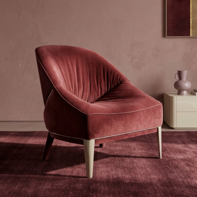 Rode design fauteuil met houten poten stoffen fauteuil eenzitter woonkamer meubels