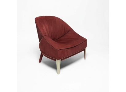 Rode design fauteuil met houten poten stoffen fauteuil eenzitter woonkamer meubels