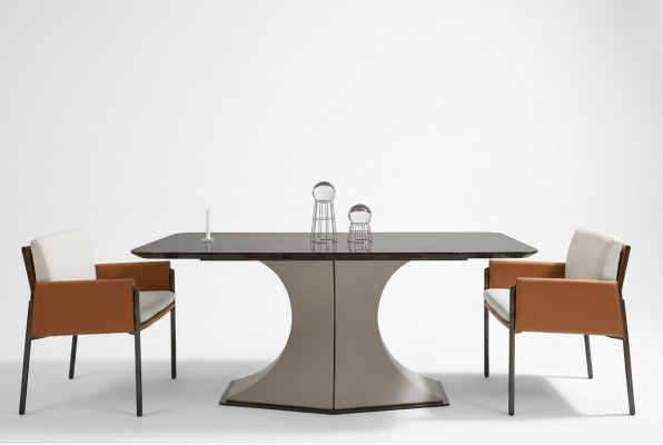 Eettafel van natuurlijk hout stijlvolle eettafel witte tafel in moderne stijl