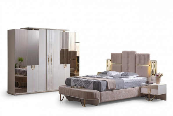 Luxe slaapkamerset van 5 delen. Bed, 2 nachtkastjes, kledingkast, bank. Modern.