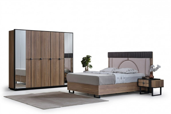 Luxe slaapkamer set 4 delig. Bed 2x nachtkastjes kledingkast kast hout
