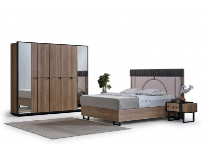 Luxe slaapkamer set 4 delig. Bed 2x nachtkastjes kledingkast kast hout