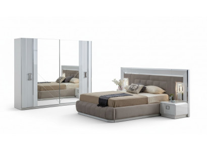 Slaapkamer Compleet Set Bed 2x Nachtkastje Kledingkast Nieuw Design 4-delig.