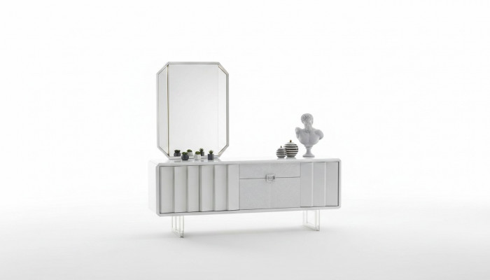 Groep dressoir spiegel dressoir kasten houten meubels wit woonkamer
