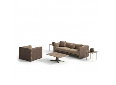 Woonkamer compleet bank driezitsbank gestoffeerd meubilair fauteuil design salontafel