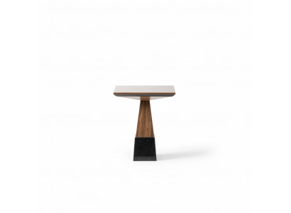 Woonkamer koffietafel bijzettafel houten meubels design inrichting nieuw