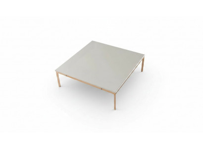 Moderne salontafel woonkamer bank tafel inrichting nieuwe meubels.
