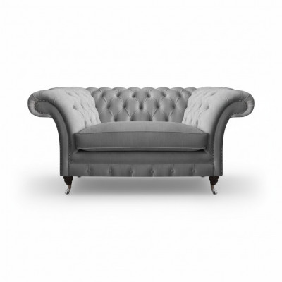 Woonkamer Chesterfield fauteuil designer zitmeubels luxe inrichting