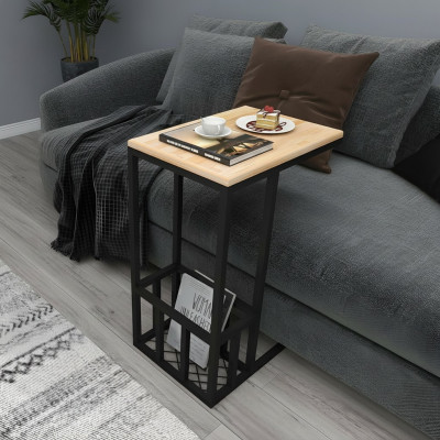 Woonkamer lichtbeige bijzettafel Exclusieve krantenhouder Luxe meubels