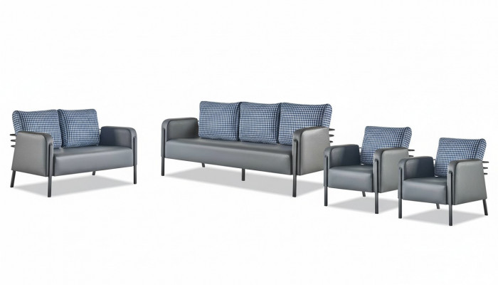 Compleet zitmeubelset 3-zits, 2-zits, fauteuil grijsblauwe leren bekleding.