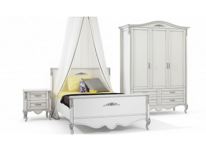 Weißes Holzbett im modernen Stil