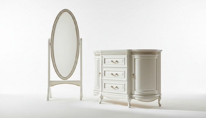 Klassieke make-upkamer met staande spiegel en dressoir - Verona