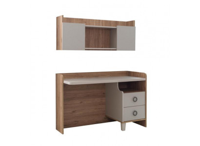 Brauner Holzschreibtisch im eleganten Design für Büro